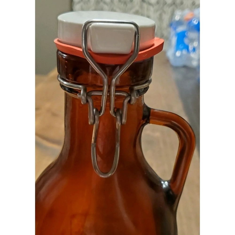 RARE Game of Thrones Brewery Glass Beer Growler - Picture 6 of 6
